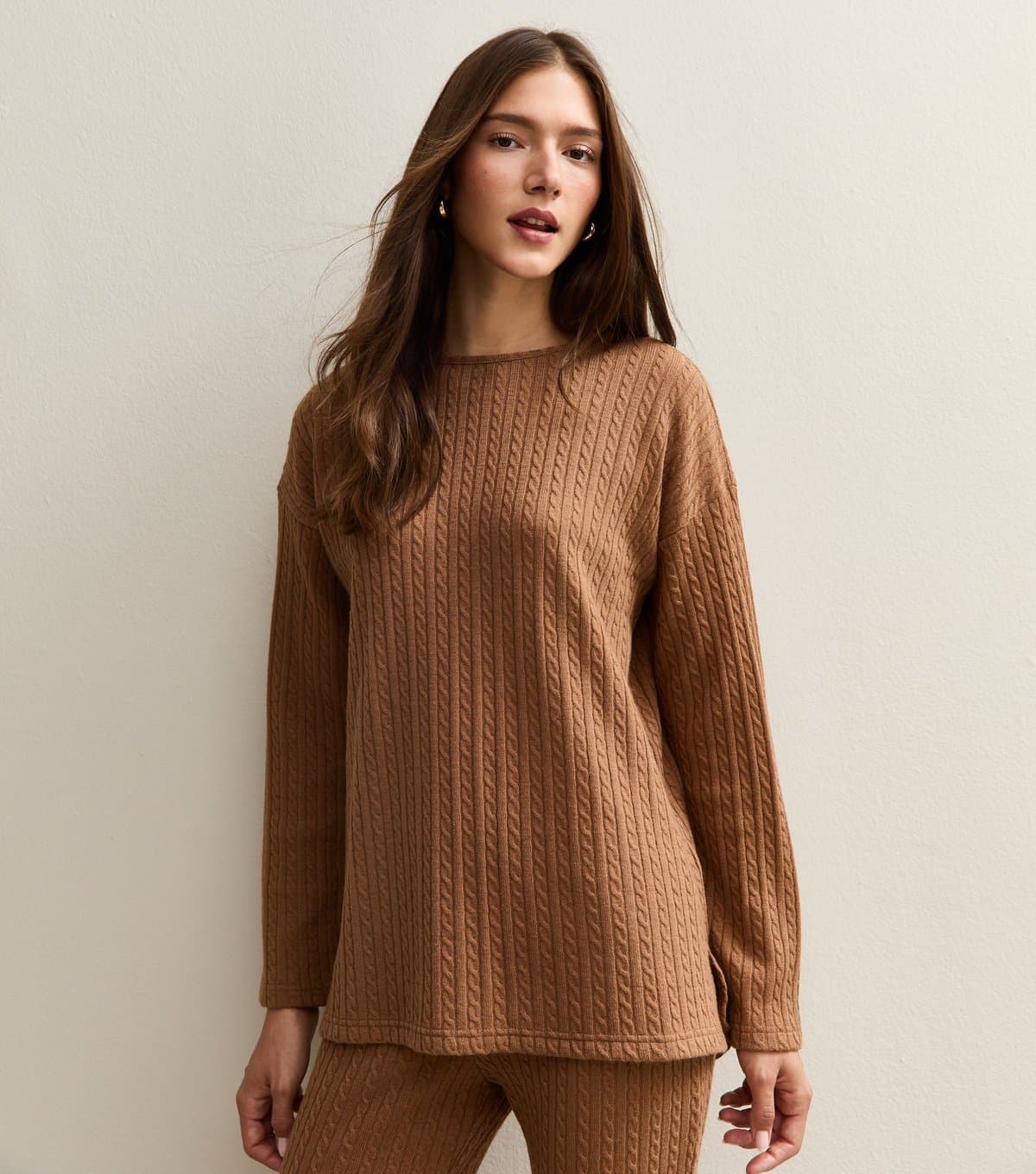 New Look Women's Tan Soft Touch Cable Knit Split Hem Top New Look