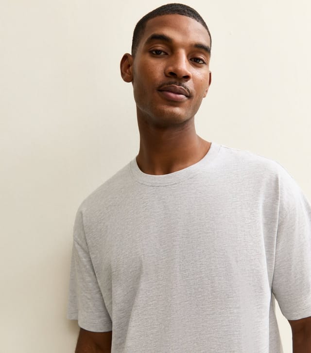 New Look Men's Grey Oversized Short Sleeve T-Shirt New Look - 2