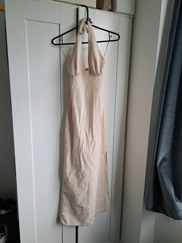 Bershka Bershka halter beige maxi dress