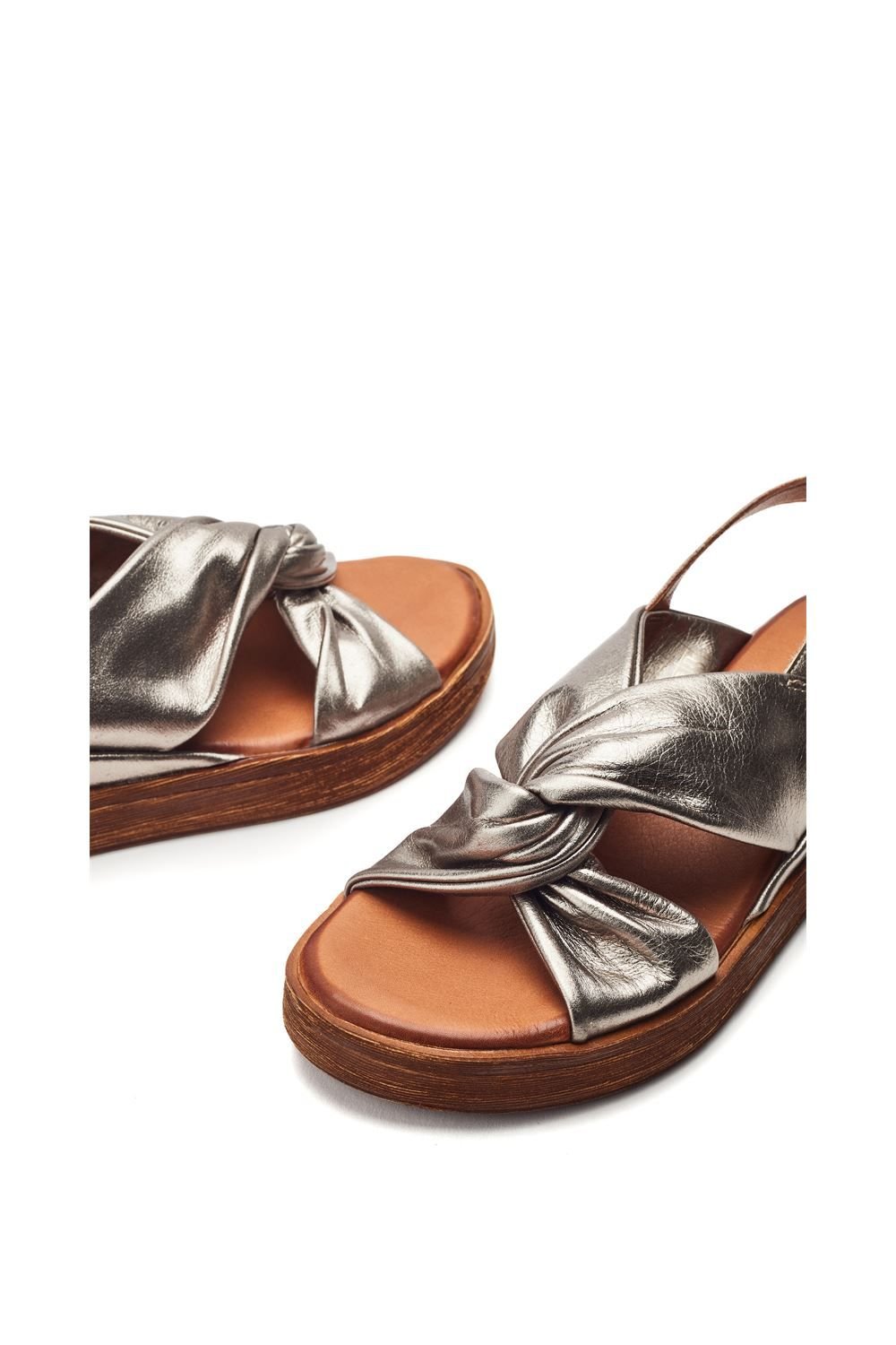 Moda In Pelle Moda In Pelle Women's 'Kalmia' Leather Flatforms in Metallic Silver - 4