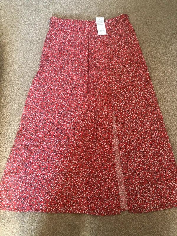 New Look Floral mid length skirt