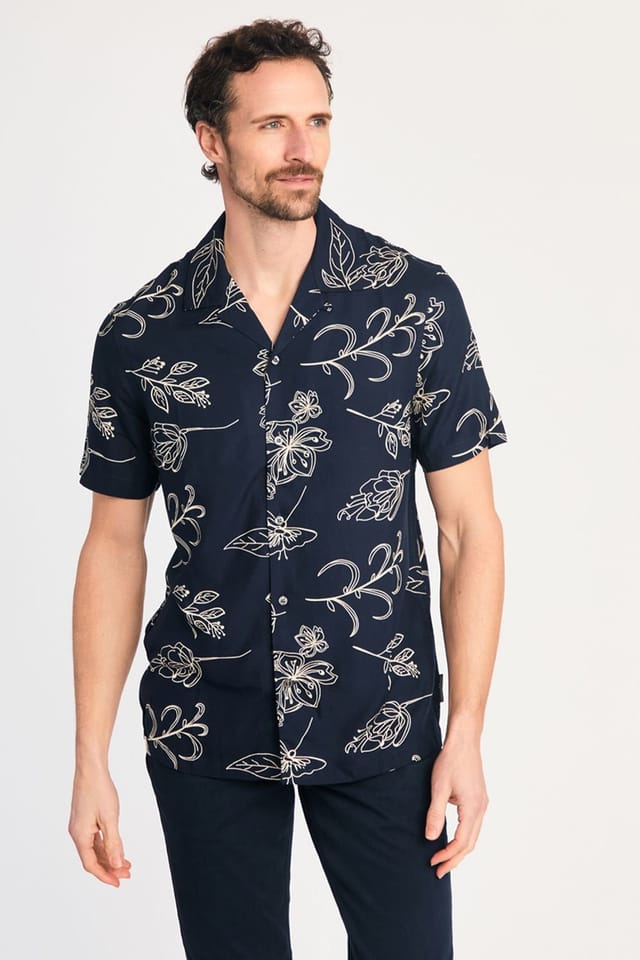 French Connection French Connection Men's Floral Print Short Sleeve Shirt in Navy - 2