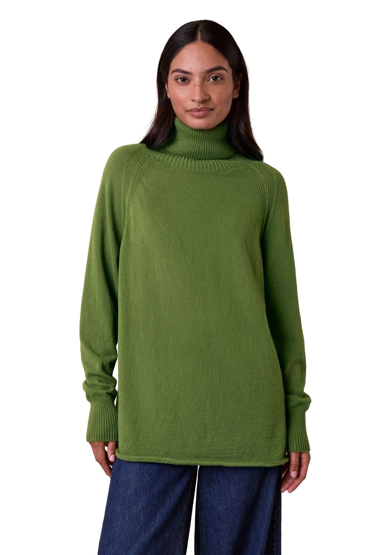 Celtic & Co Celtic & Co Women's Supersoft Turtle Neck Sweater in Green