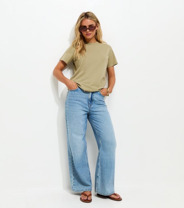 New Look Women's Petite Light Khaki Relaxed Crew Neck T-Shirt New Look - 3