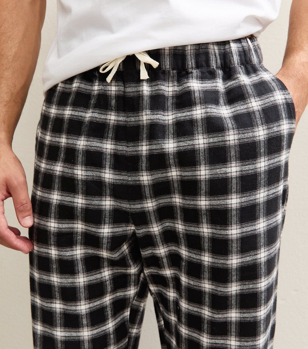New Look Men's Black Regular Fit Check Pattern Pyjama Bottoms New Look - 4