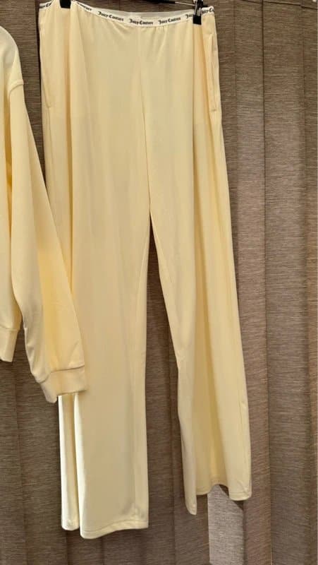 Juicy Couture Juicy Couture cream loungewear set size M hoodie & wide leg joggers BNWT