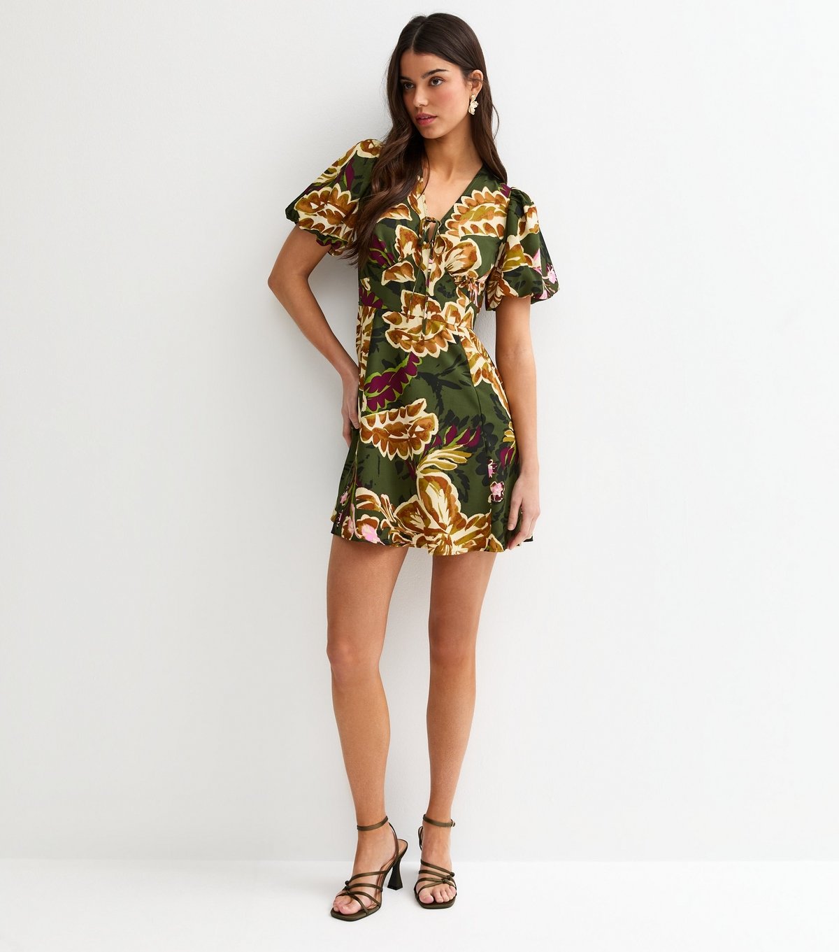 New Look Women's Green Floral Tie Front Mini Dress New Look - 3