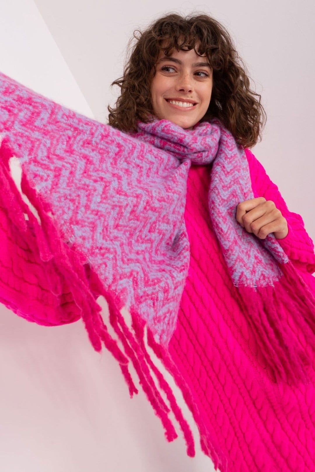Love Lace Love Lace Women's Long Geometric Pattern Tassel Scarf Polyester for Fall Winter in Pink - 4