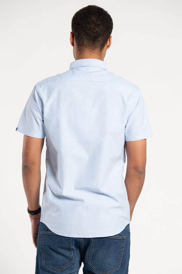 Tokyo Laundry Tokyo Laundry Men's Cotton Short Sleeved Button-Up Oxford Shirt in Light Blue - 2