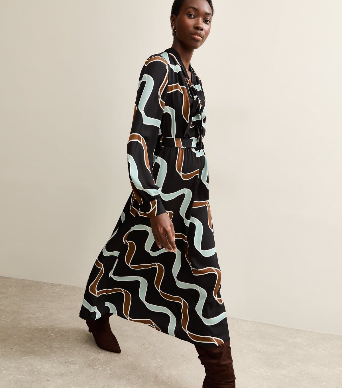 New Look Women's Tall Black Ribbon Print Long Sleeve Midi Dress New Look