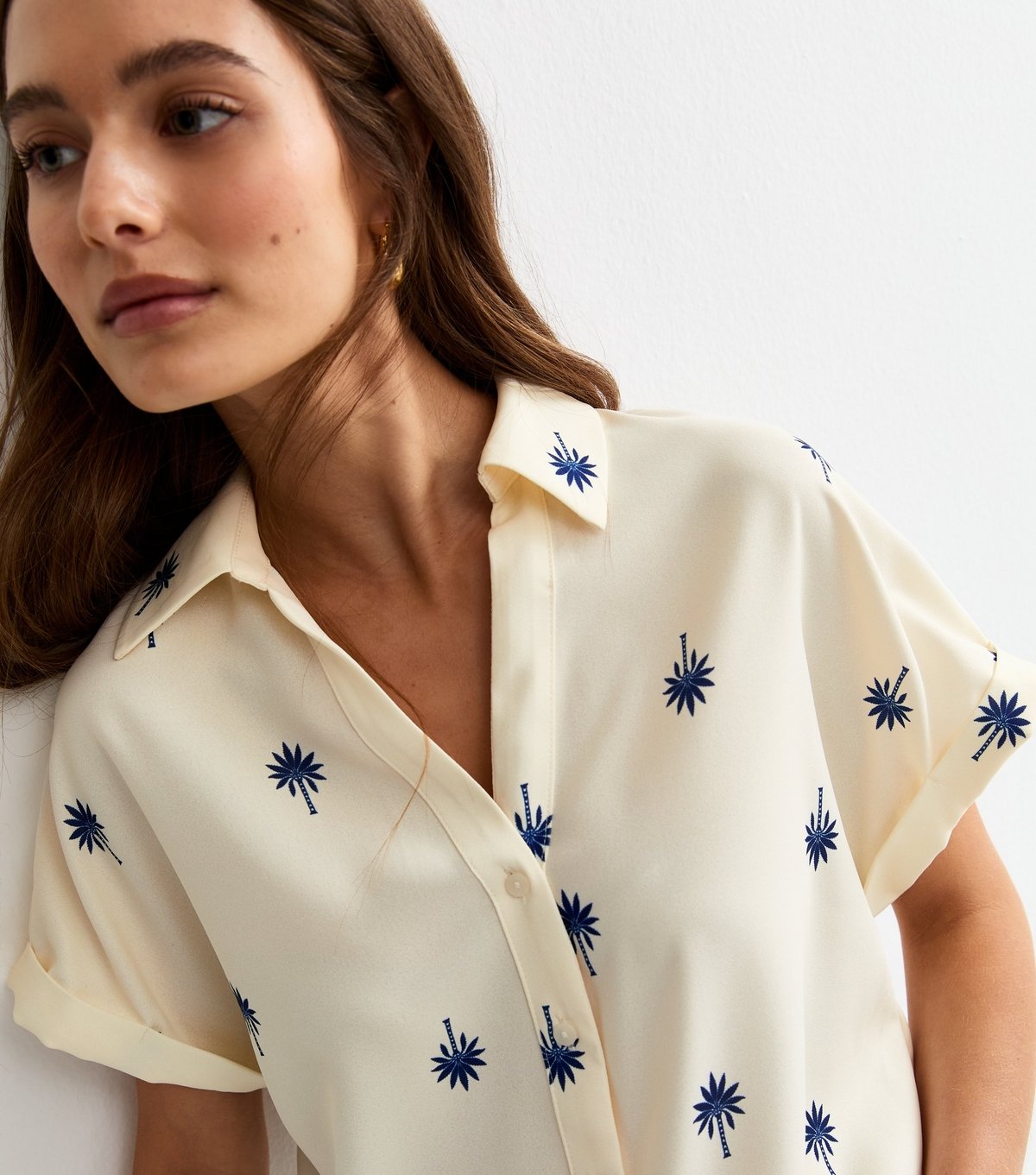 New Look Women's White Palm Tree Print Short Sleeve Shirt New Look - 2