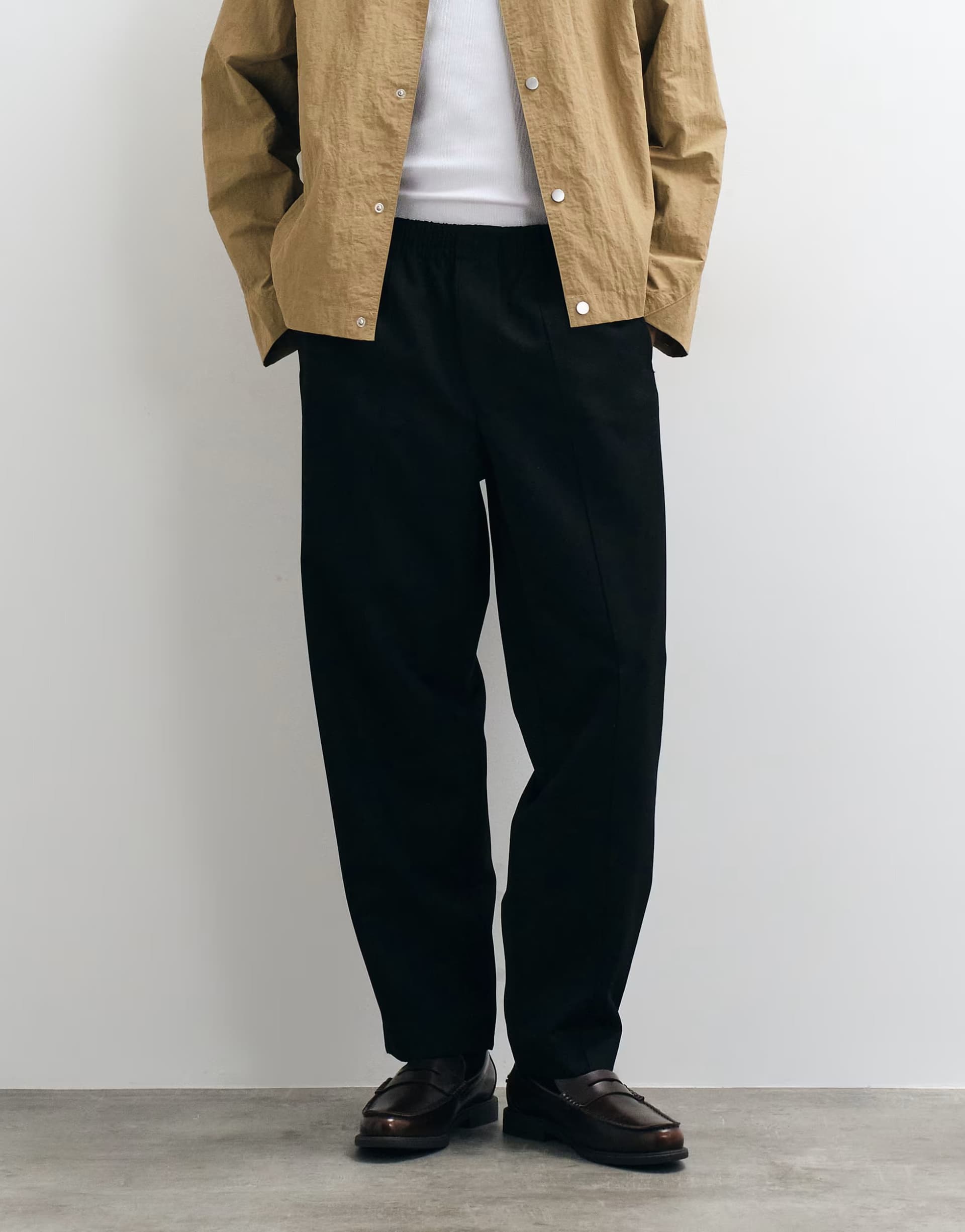 ASOS ASOS DESIGN tailored elasticated oversized tapered trousers in black