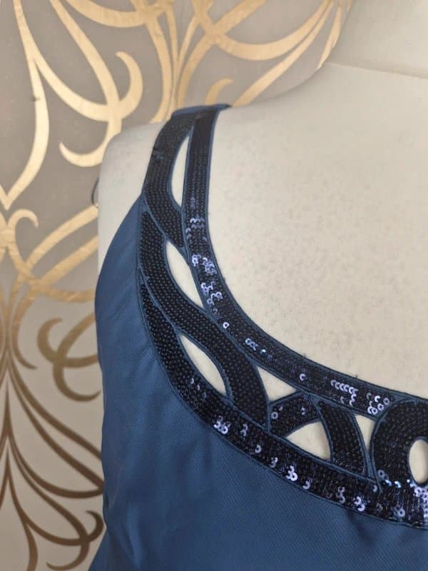 Gina Bacconi Gina bacconi Leigh sequin layered navy dress size 18