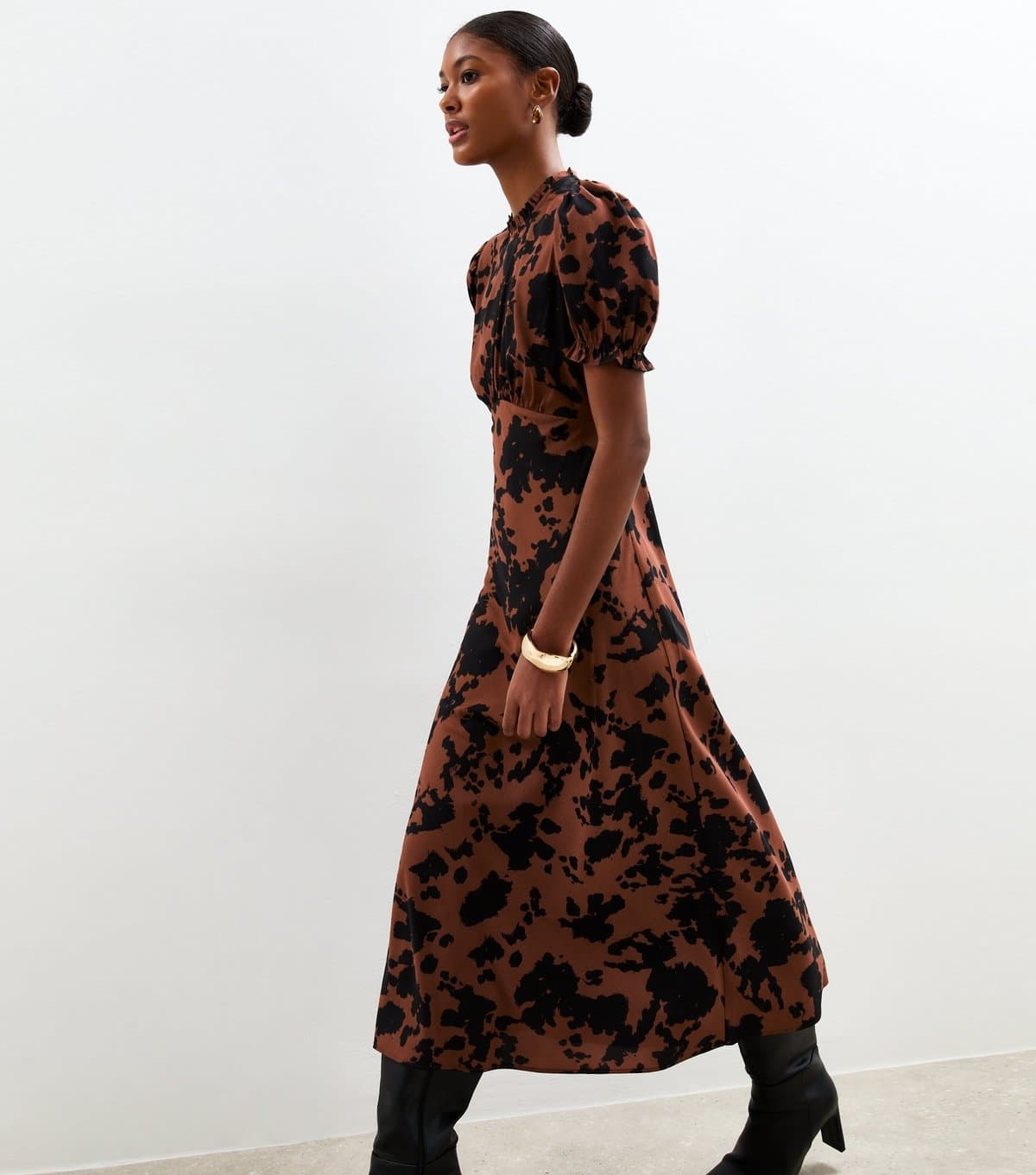 New Look Women's Brown Cow Print Crepe Short Sleeve Midi Dress New Look