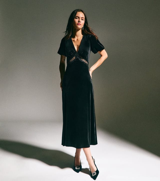 New Look Women's Black Velvet Lace Insert Midi Dress New Look - 2