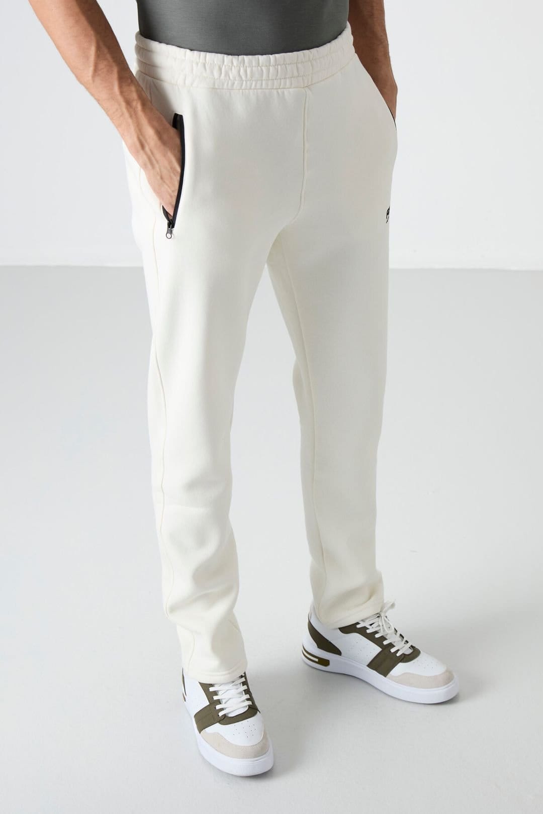 Tommy Life Tommy Life Men's Regular Fit Fleece Sweatpants in Off-White - 4