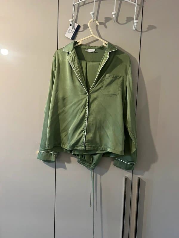 ASOS ASOS green satin pyjamas