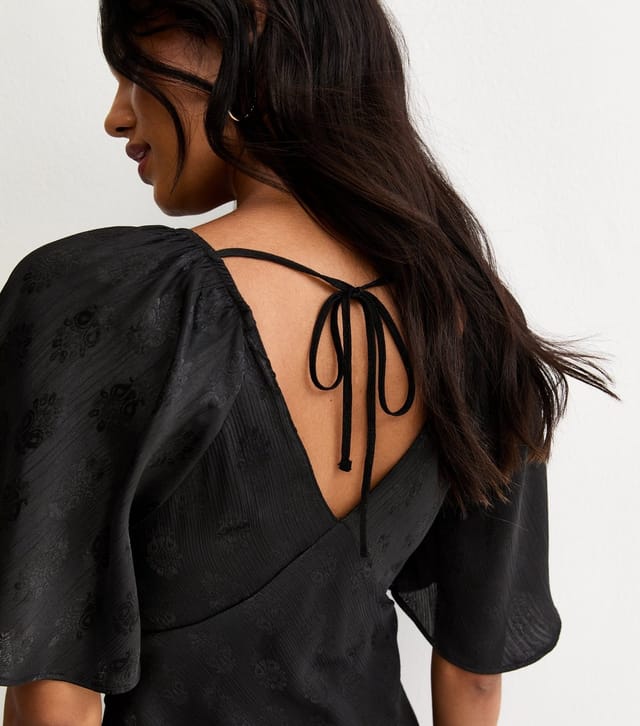 New Look Women's Black Paisley Pattern Jacquard Flutter Sleeve Midi Dress New Look - 2