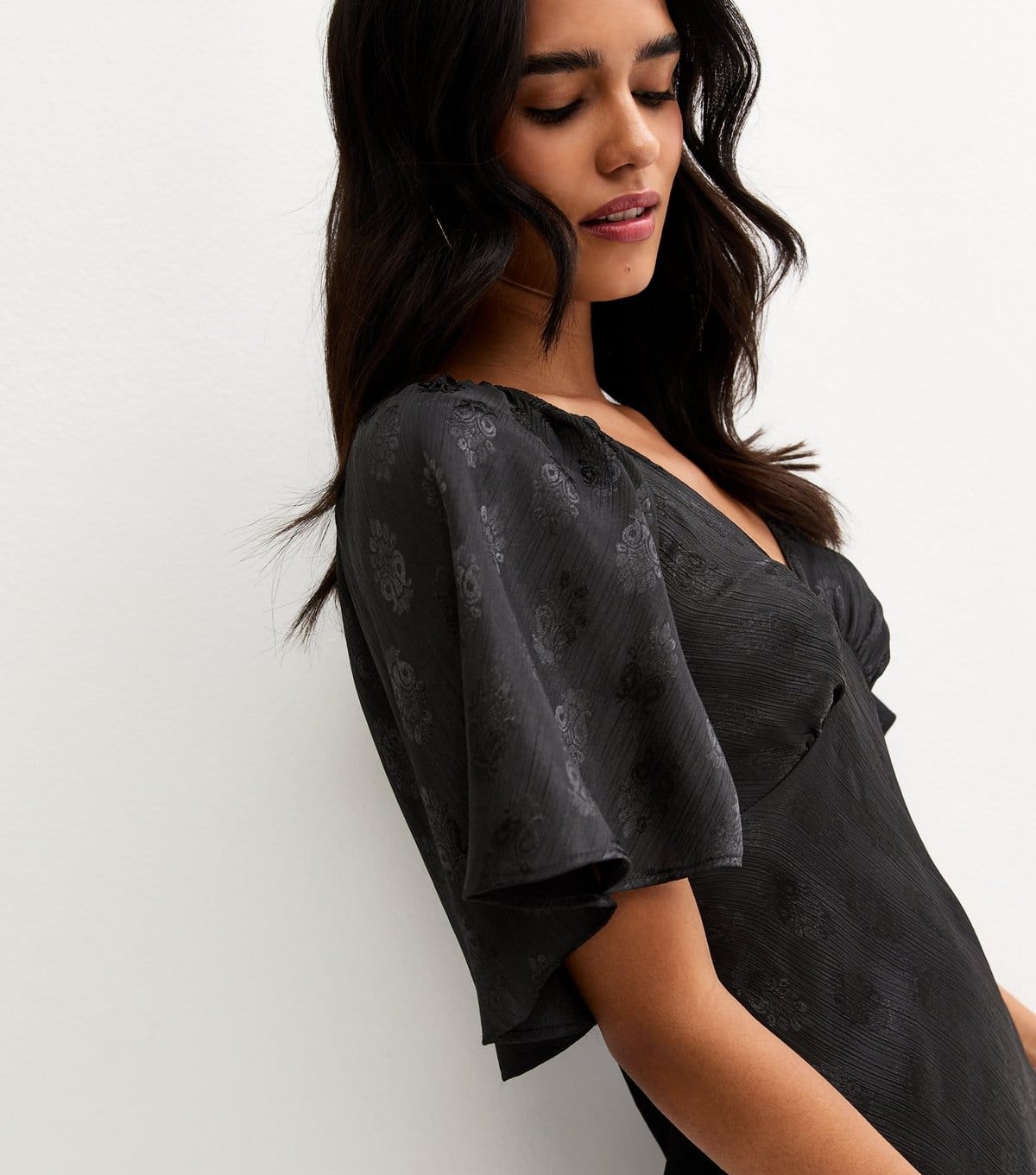 New Look Women's Black Paisley Pattern Jacquard Flutter Sleeve Midi Dress New Look - 4