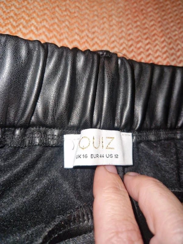 Quiz Size 16 quiz faux leather skort