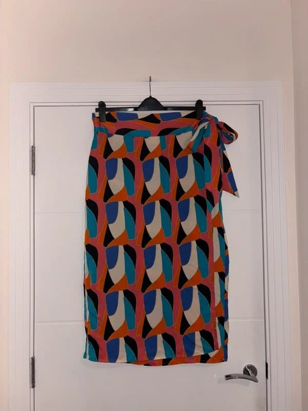 Never Fully Dressed Never Fully Dressed Colourful Abstract Midi Wrap Skirt Plus Size 18 Smart Funky festival unusual