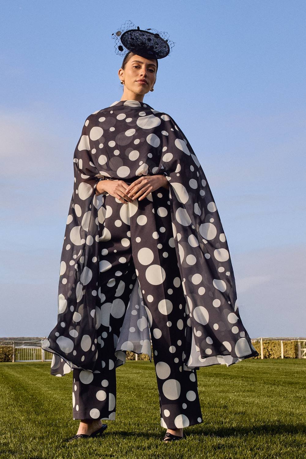 Coast Coast Women's Lisa Tan Printed Cape Sleeve Side Leg Jumpsuit in Mono - 2