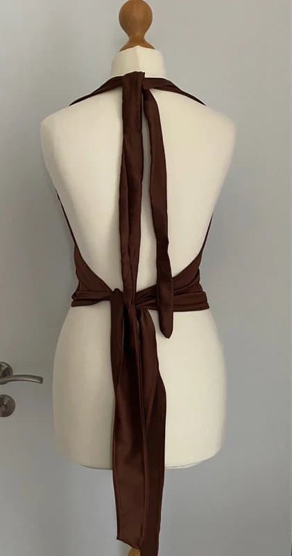 Femme Luxe Femme luxe chocolate brown satin backless V-neck long sleeveless top 6 / xs NEW