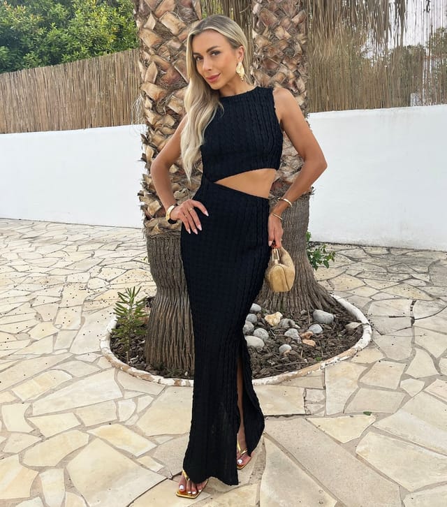 AX Paris Women's Black Textured Cut Out Midi Dress AX Paris New Look - 2