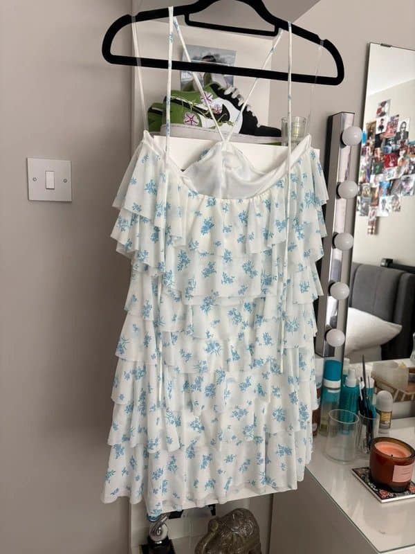 ASOS 1x ASOS mini floral dress