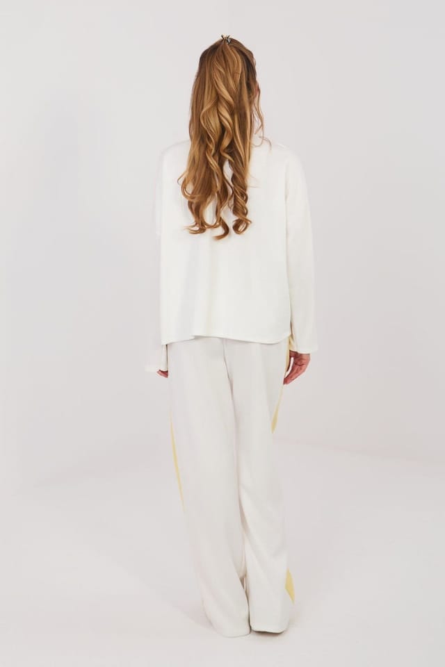 Love Lace Love Lace Women's Bow Detail Wide Leg Casual Tracksuit Set Style 224796 in White - 3