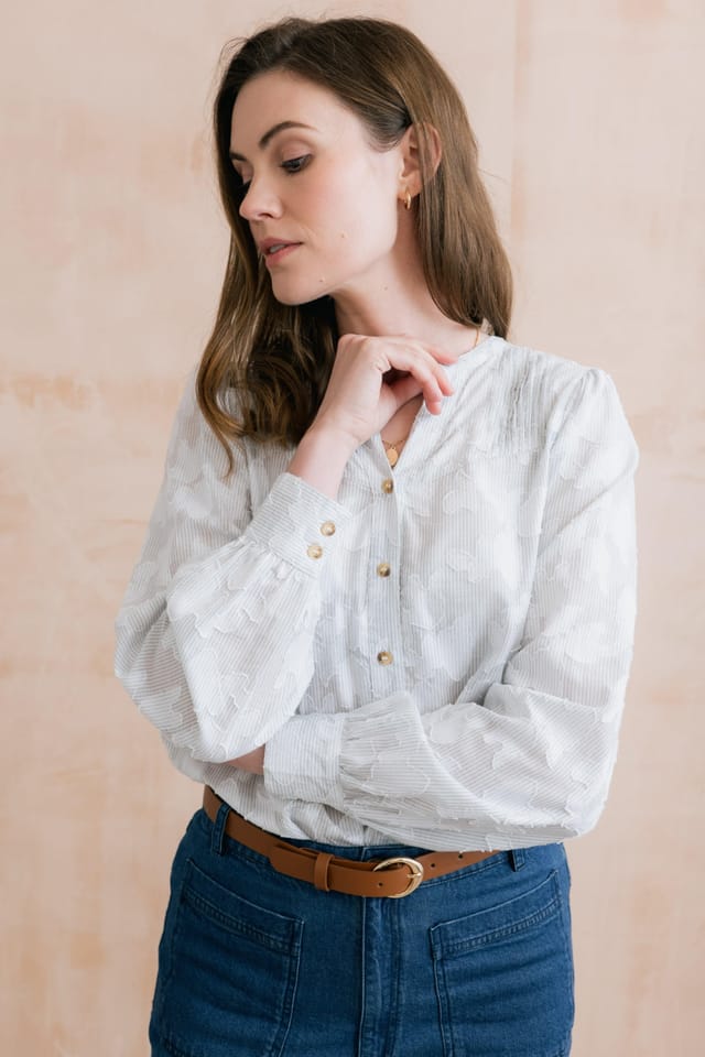 Lily & Me Lily & Me Women's Poplar Jacquard Cotton Long Blouse with V-neckline in Pale Green - 2