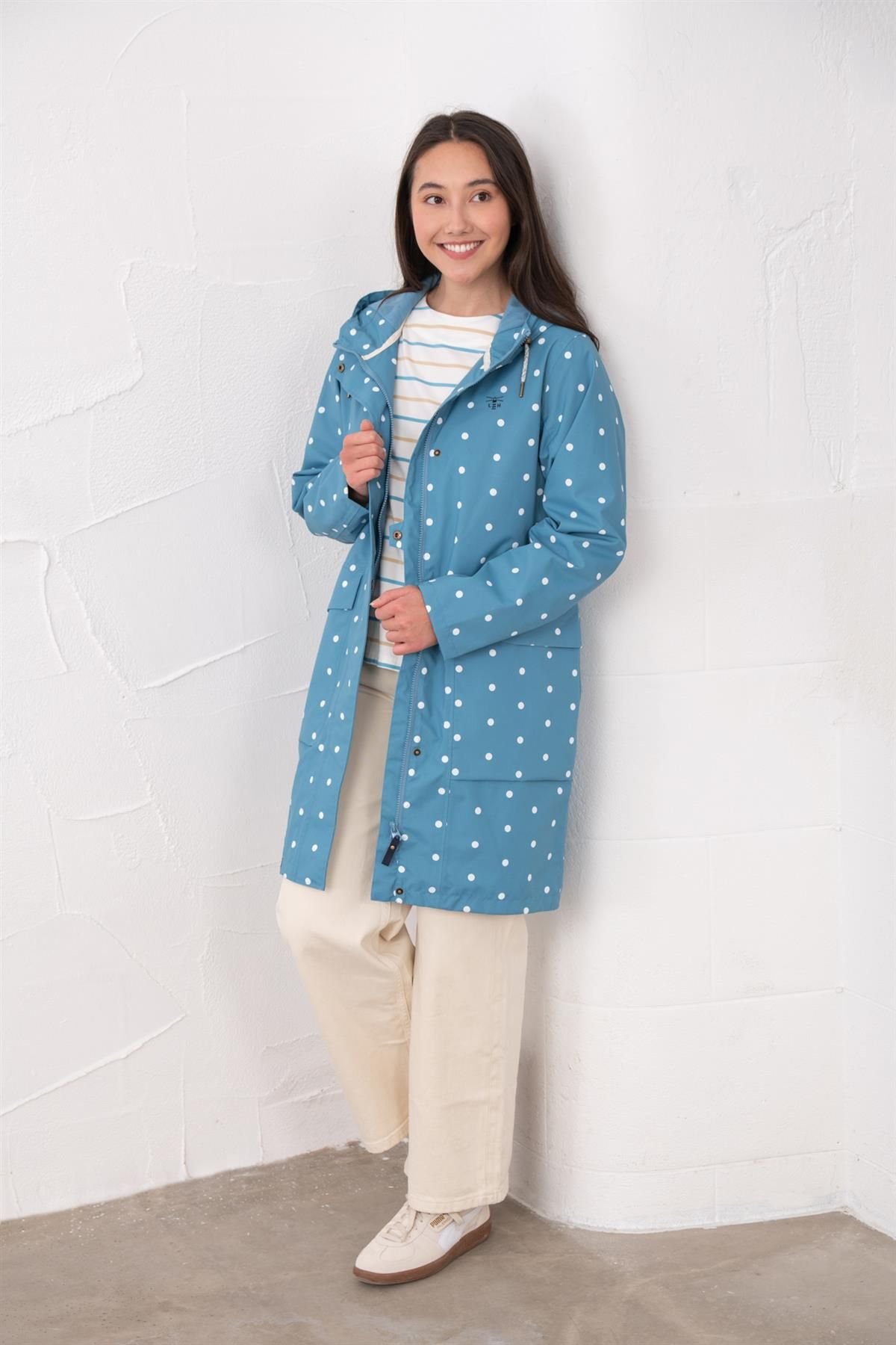 Lighthouse Clothing Lighthouse Clothing Women's Long Beachcomber Jacket Spring Summer Outdoor Coat in Aqua - 2