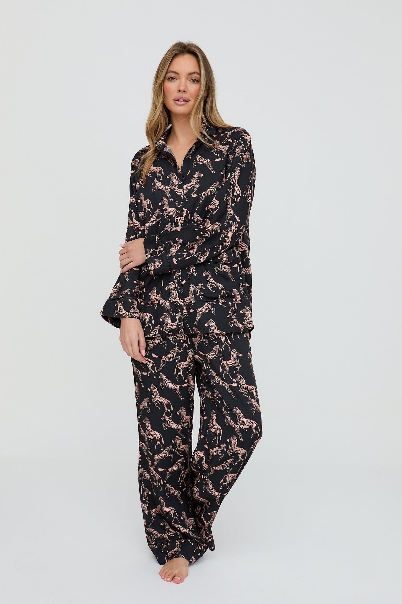 Lily and Lionel Lily and Lionel Women's Evie Long Sleeve Curious Zebra Print Pyjama Set In Black - 3