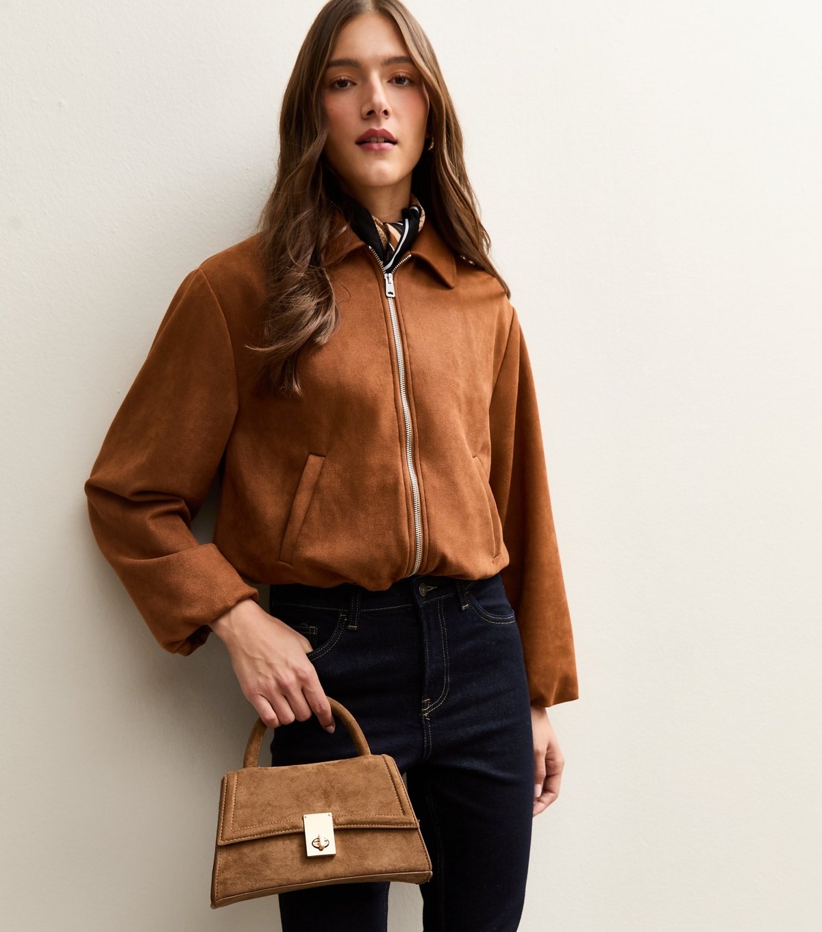 New Look Tan Faux Suede Top Handle Cross Body Bag New Look - 2