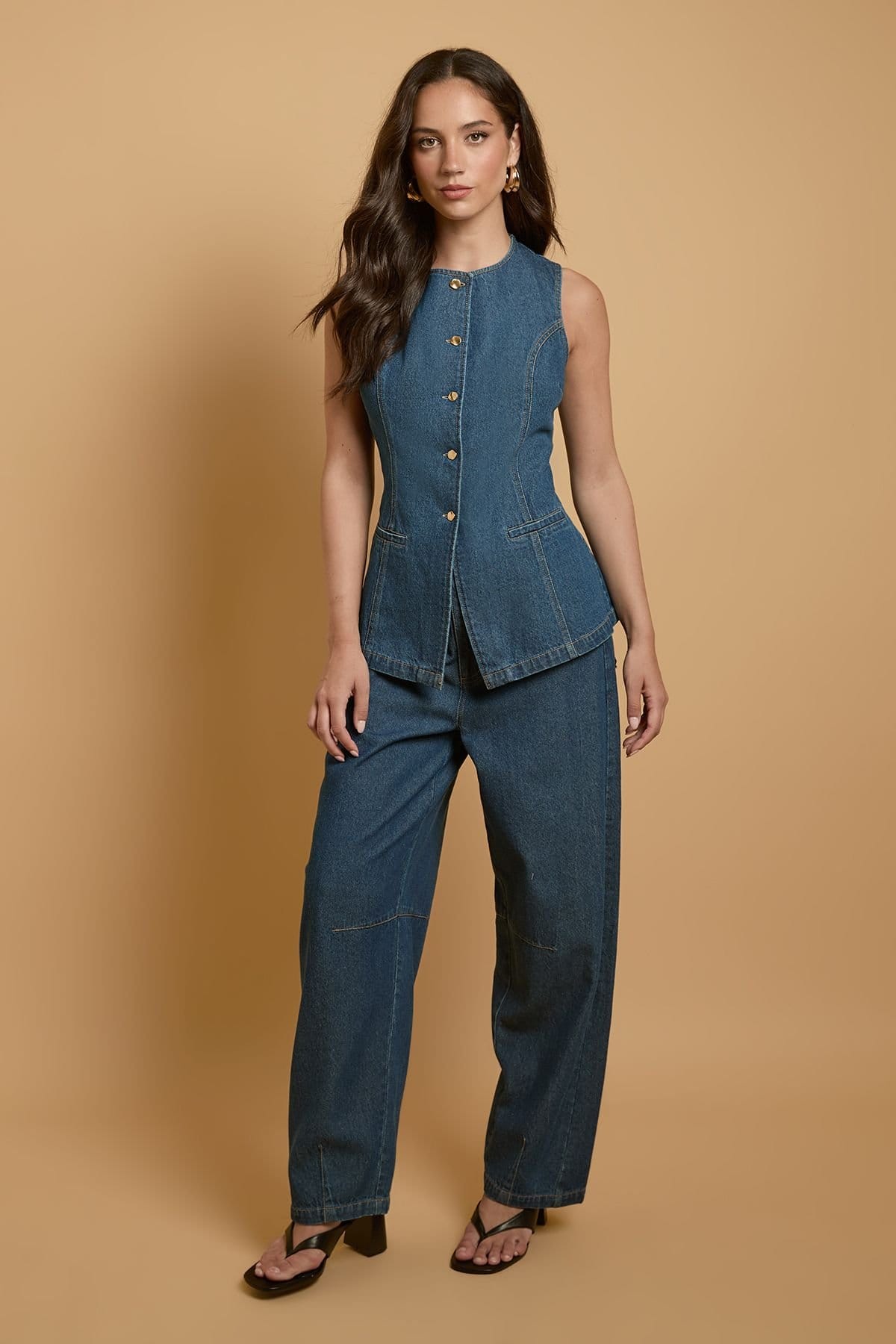 Oasis Women's Indigo Denim Vest and Barrel Leg Jeans Set