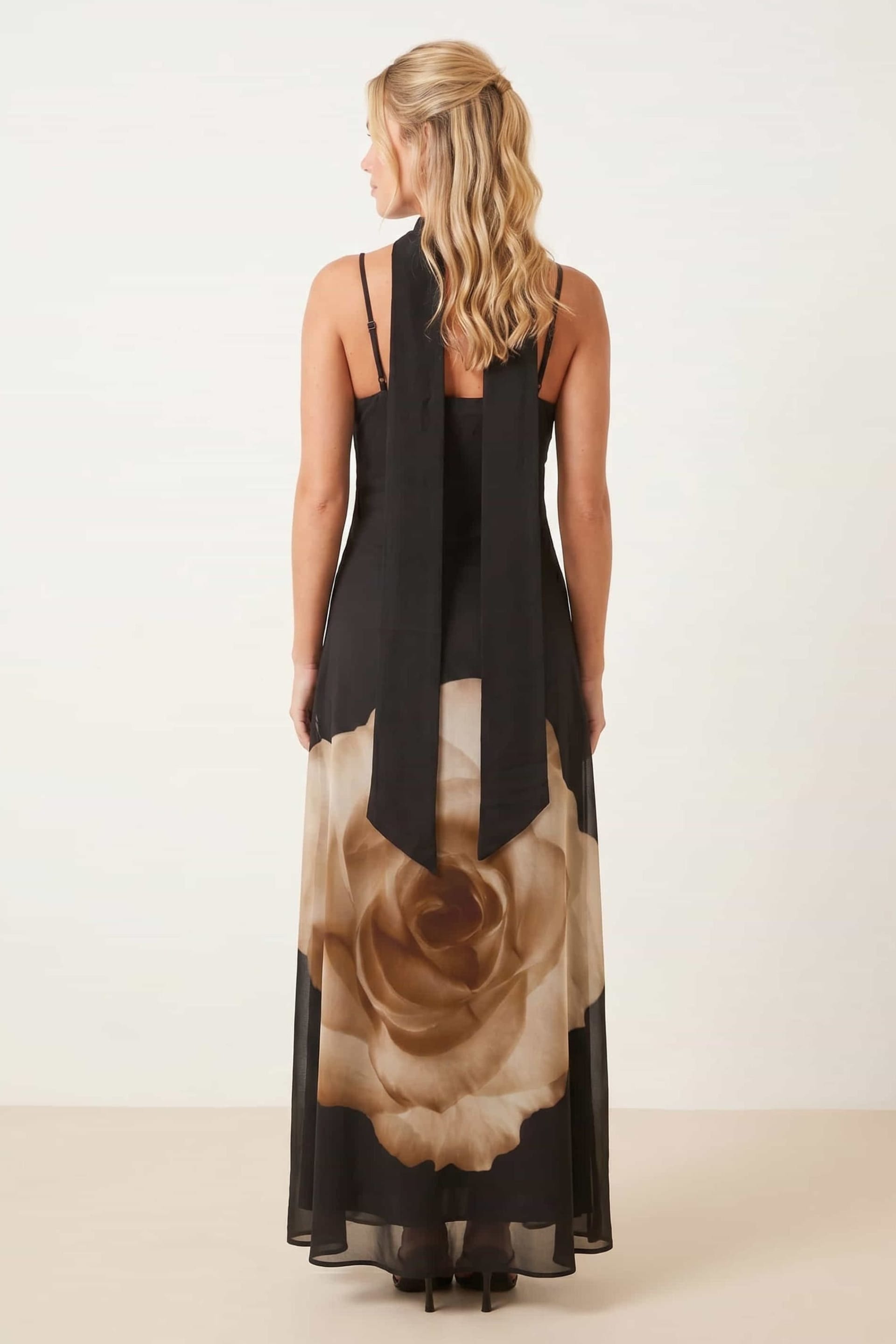 Style Cheat Style Cheat Women's Placement Scarf Print Dress in Black - 4