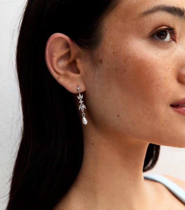 New Look Silver Tone Cubic Zirconia Leaf Tassel Faux Pearl Drop Earrings New Look - 2