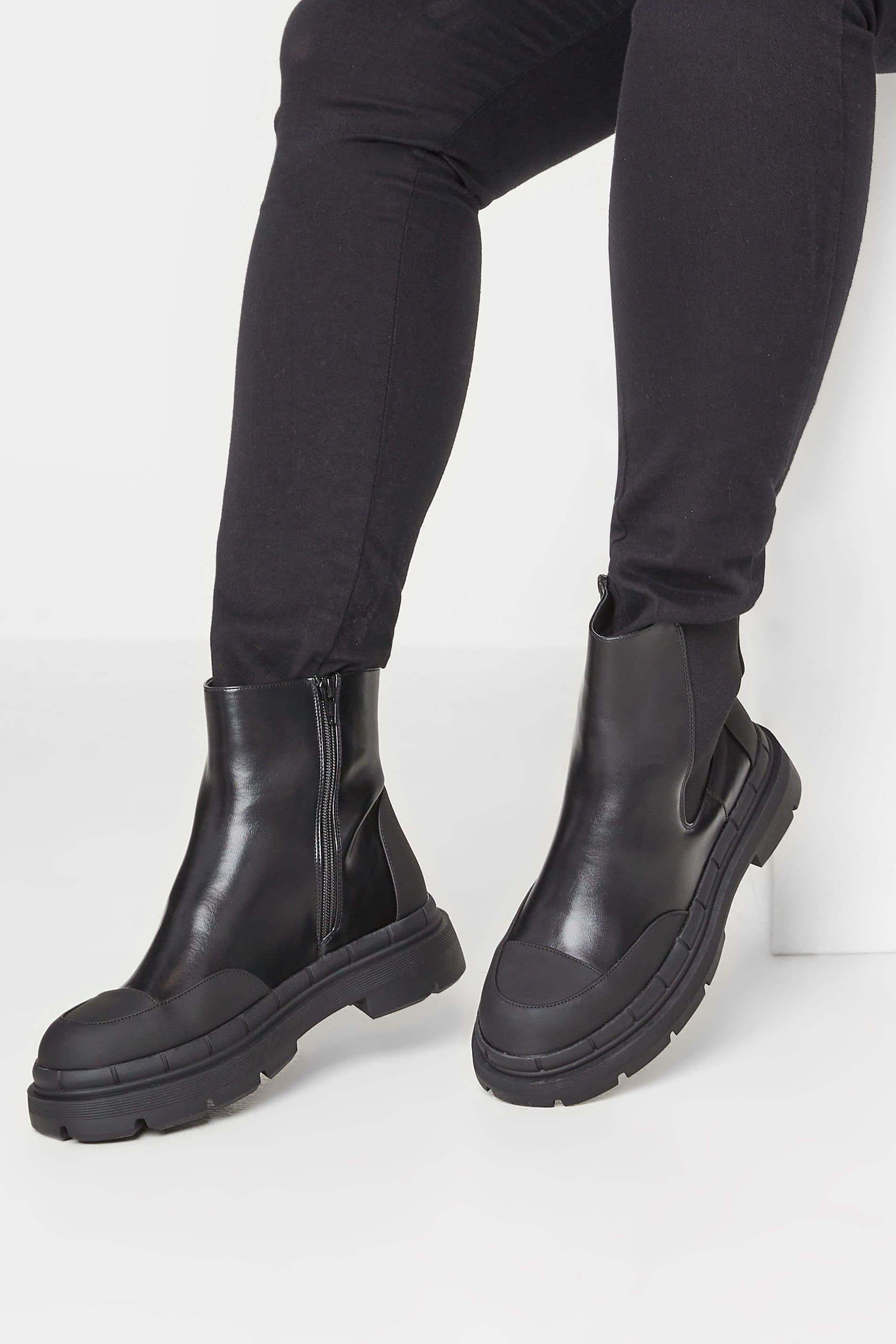 Yours Yours Women's Wide & Extra Wide Chunky High Chelsea Boots in Black
