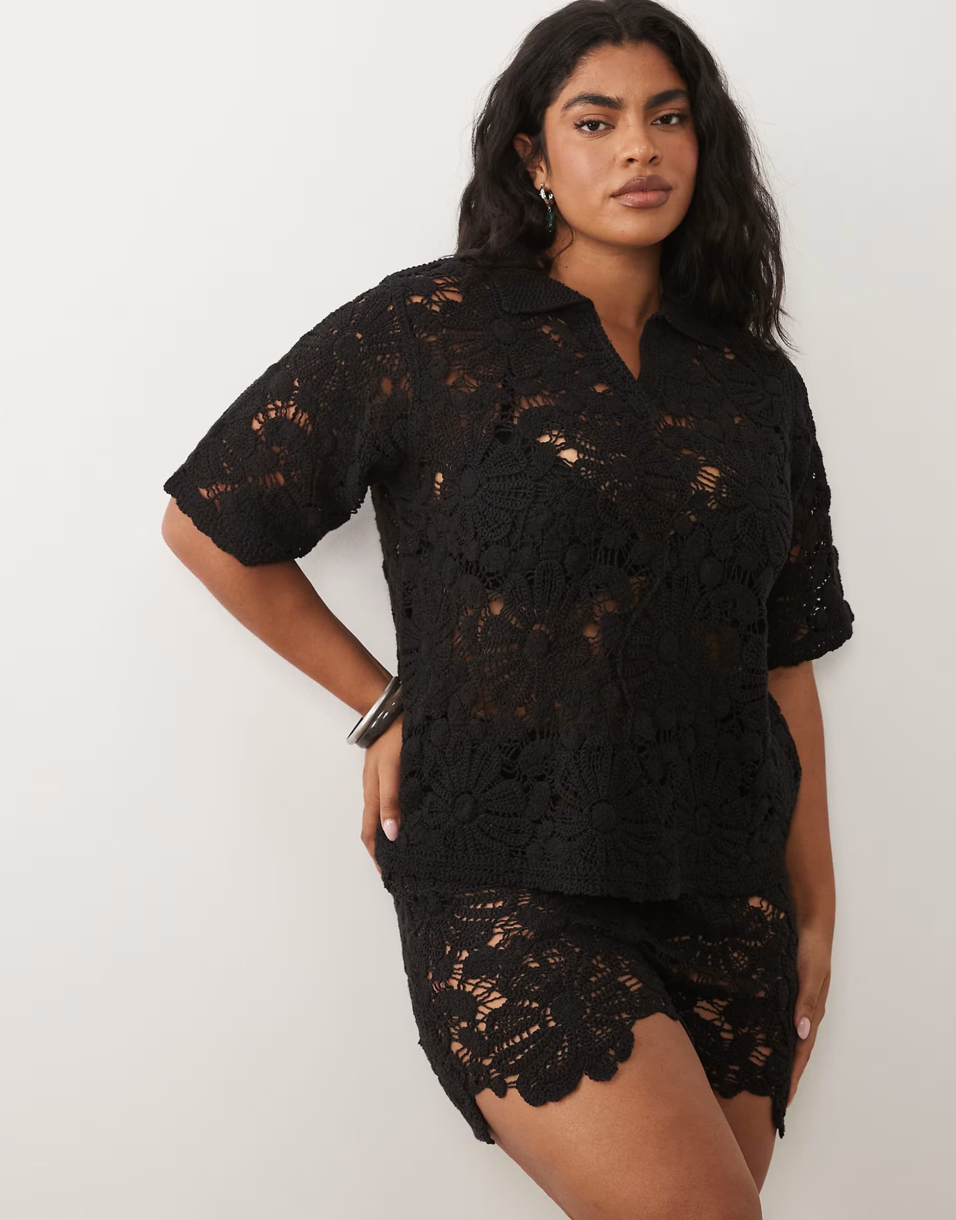 ASOS ASOS DESIGN Curve crochet polo co-ord in black