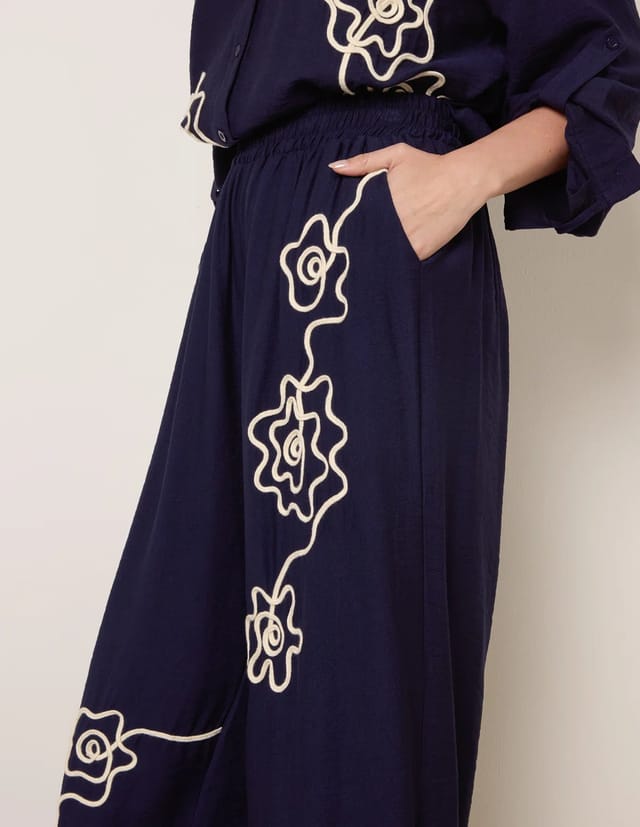 Blue Vanilla Floral Embroidery Trousers - 3