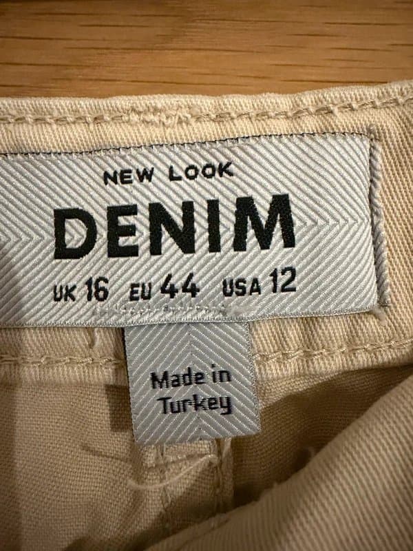 New Look New look cuffed pants size 16