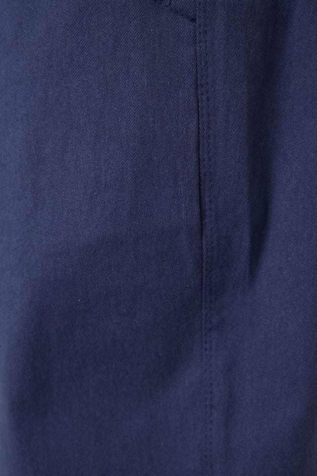 Tommy Life Tommy Life Men's Regular Fit Chino Shorts in Mid Navy - 3