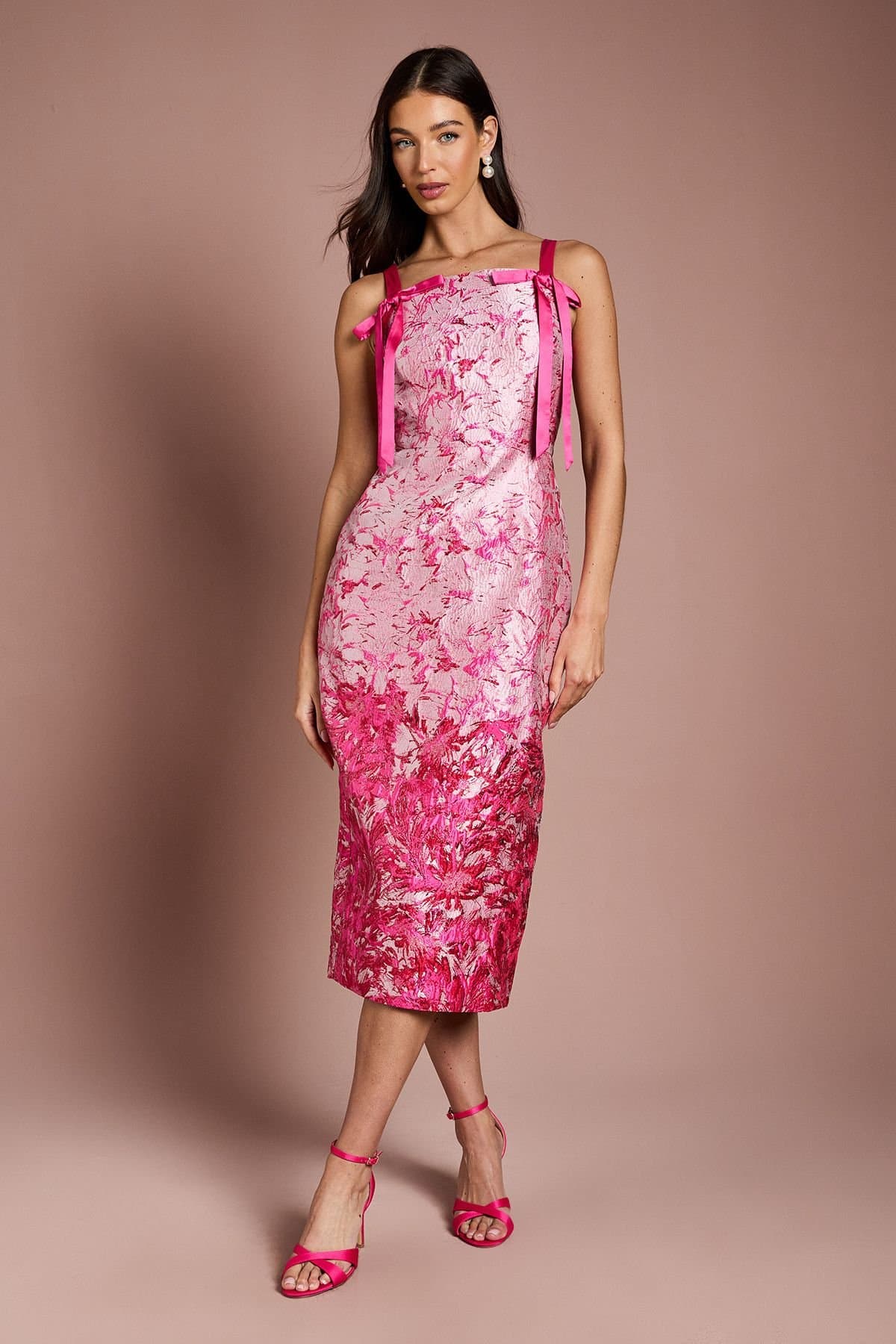 Coast Coast Women's Bow Detail Jacquard Pencil Dress in Pink