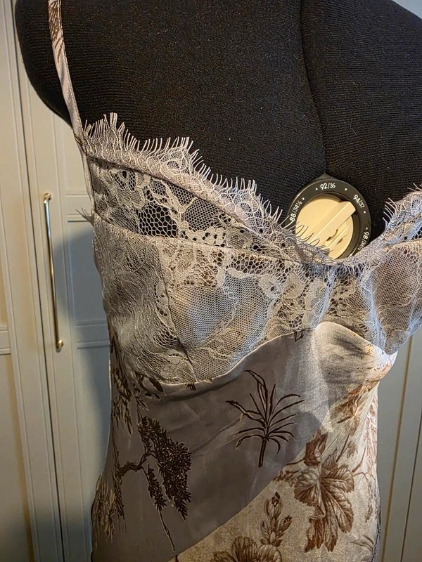 ASOS Design ASOS Design lace overlay satin cami column midi dress in vintage mixed floral print Size 10 - 1