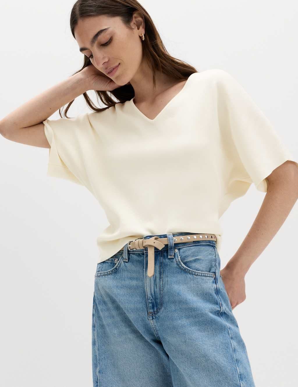 Marks & Spencer M&S V-Neck Waisted Slim Fit Knitted Top Ivory