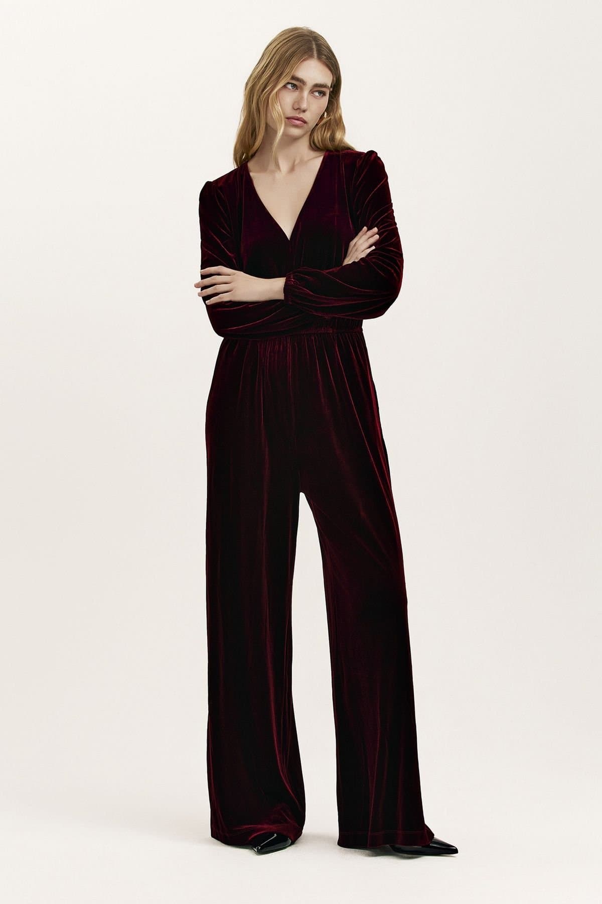 Finery London Finery London Women's Anna Velvet Jersey Jumpsuit in Wine