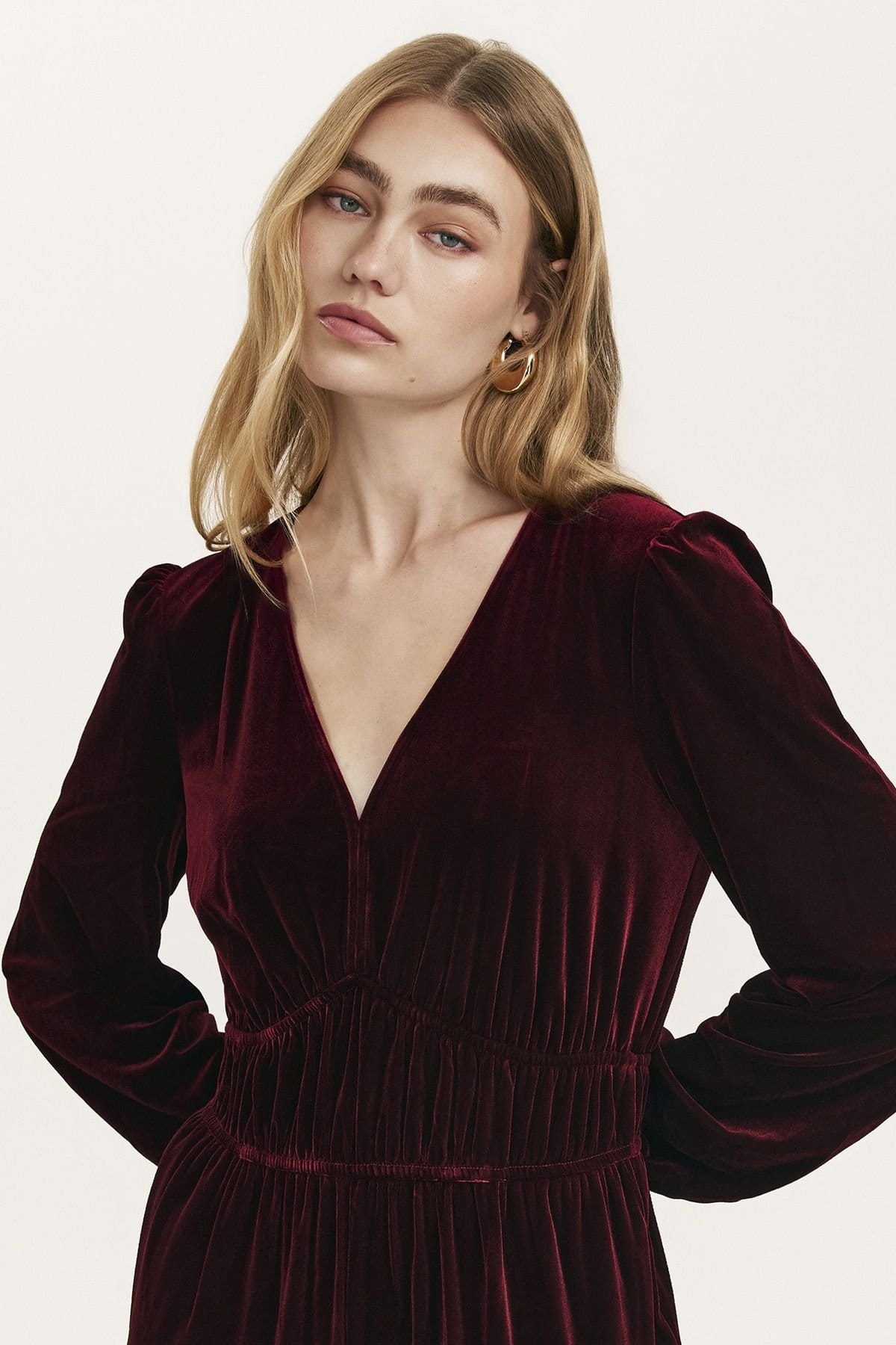 Finery London Finery London Women's Anna Velvet Jersey Jumpsuit in Wine - 4