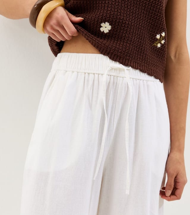 New Look Women's White Linen Blend Crop Trousers New Look - 2