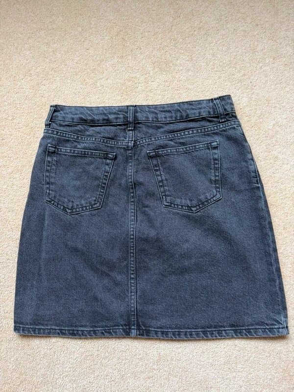 Topshop Topshop Moto Black Denim Mini Skirt – W28 / UK 10