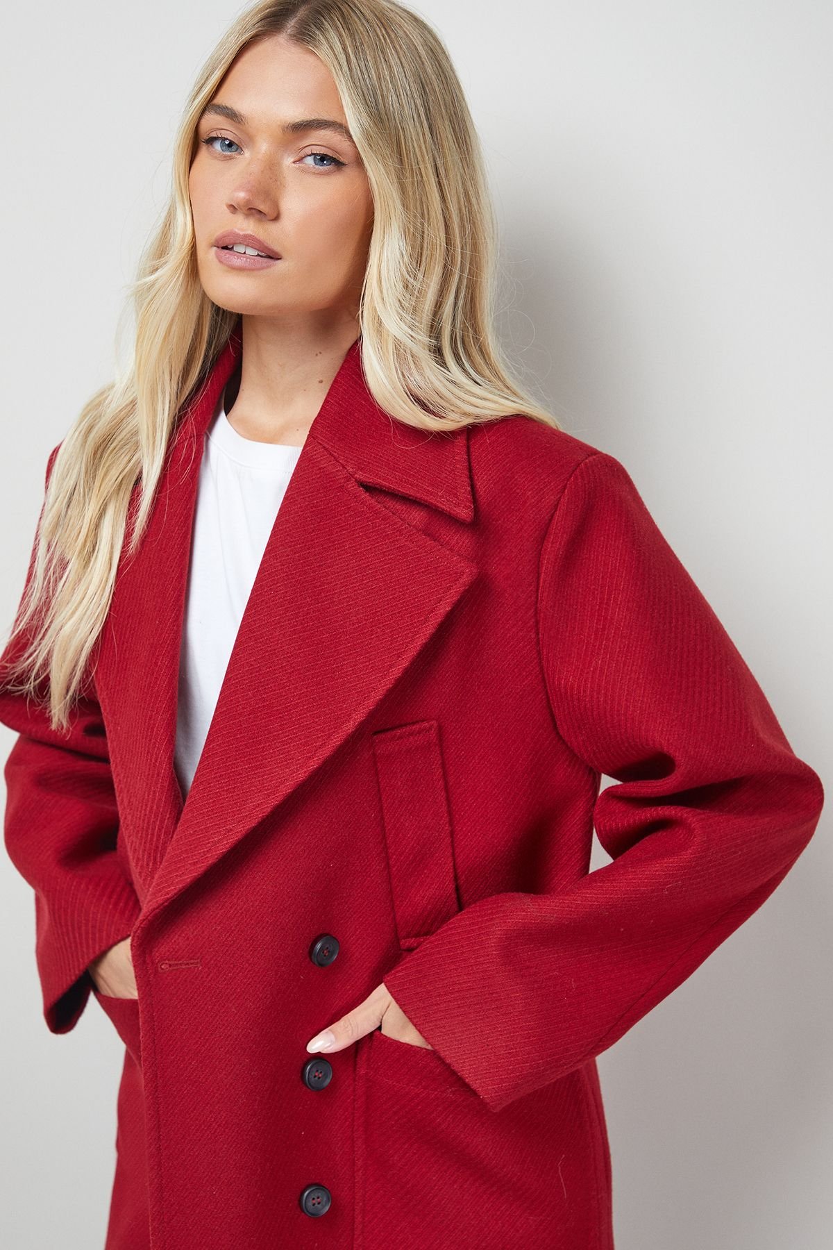 Oasis Oasis Women's Relaxed Peacoat in Red - 4
